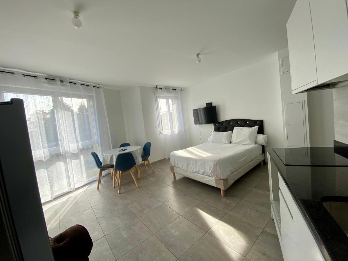 Residence 4T - 33 Avenue Gaston Chauvin Aulnay-sous-Bois Kültér fotó