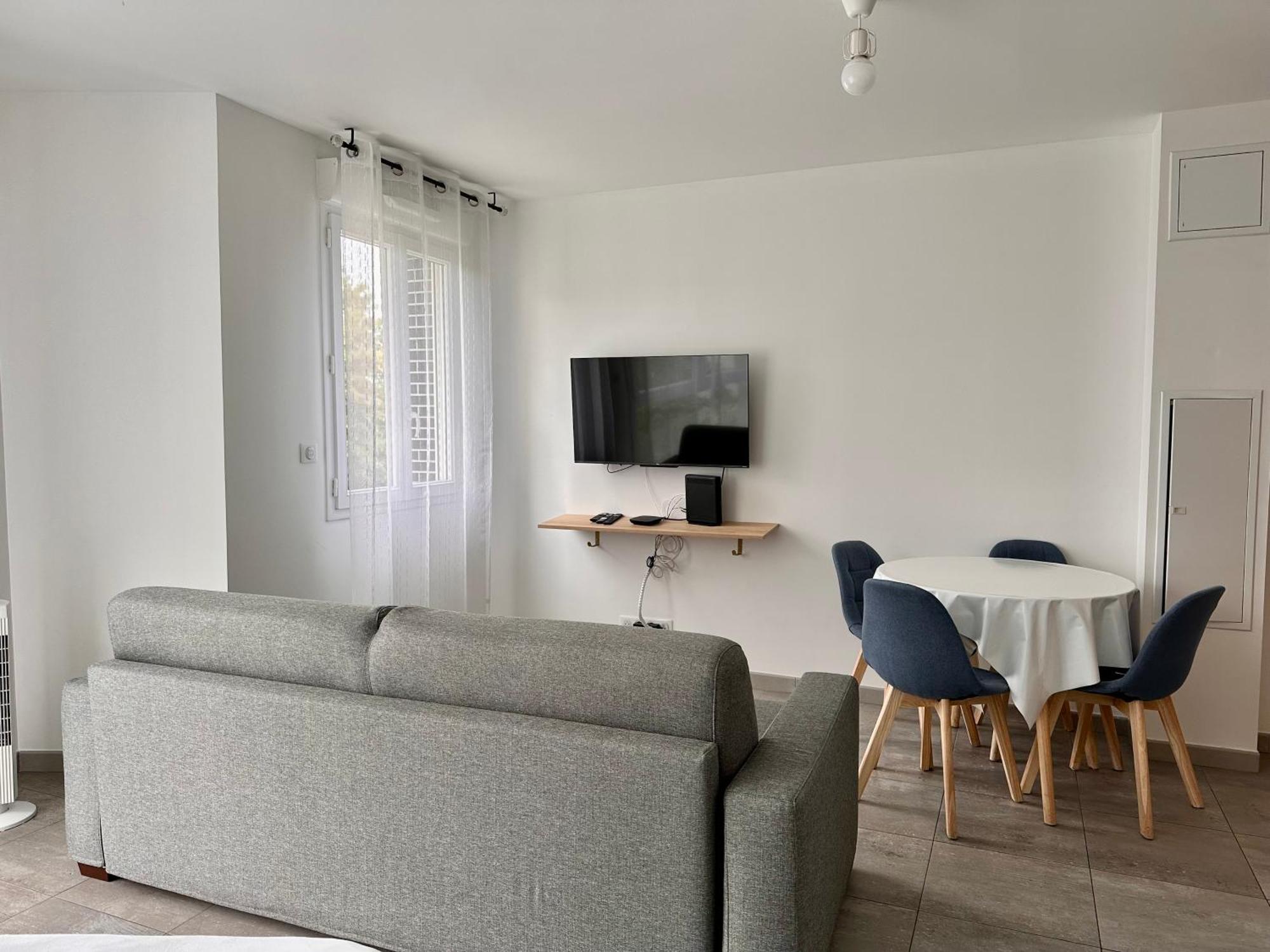 Residence 4T - 33 Avenue Gaston Chauvin Aulnay-sous-Bois Kültér fotó