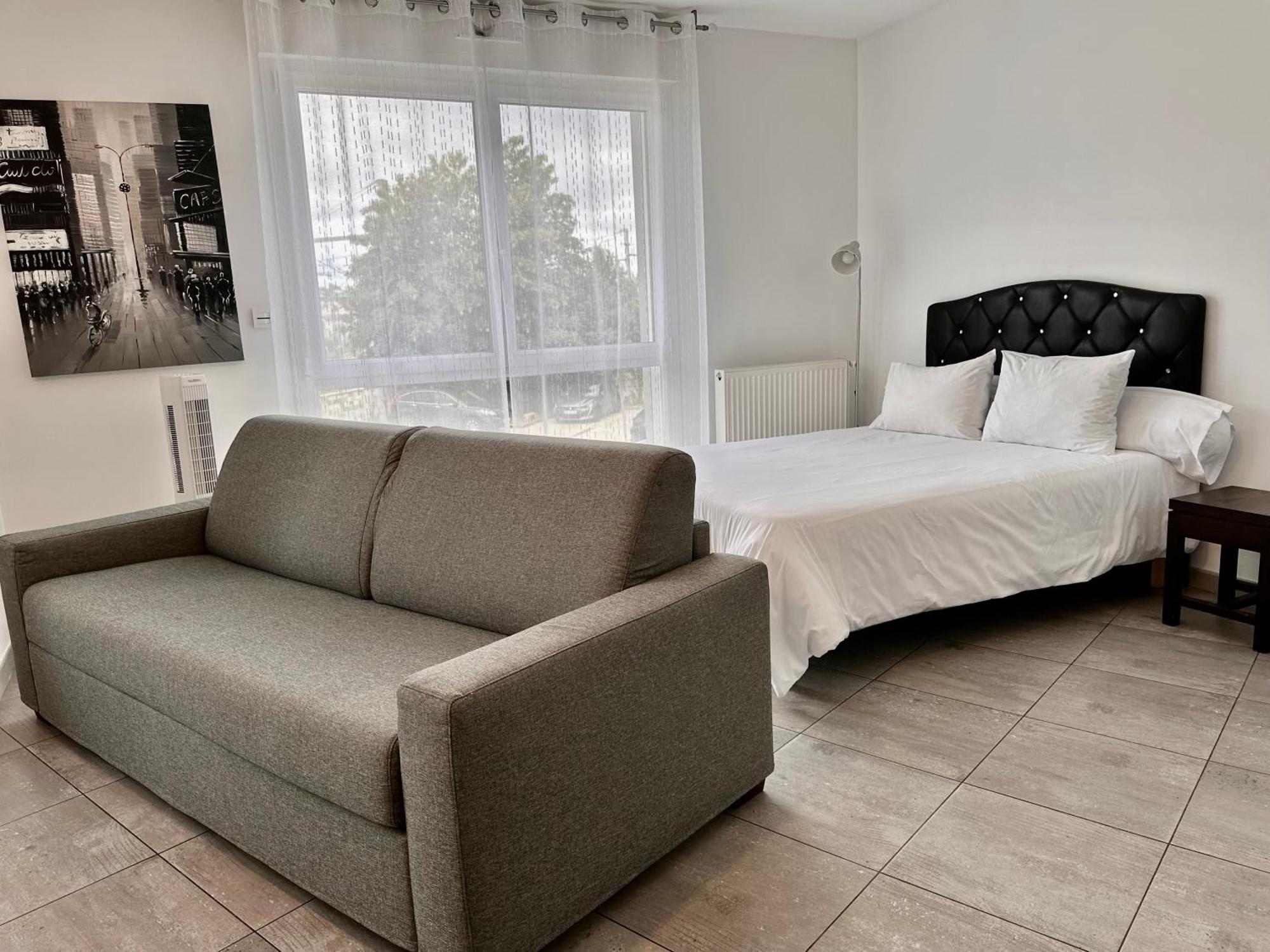 Residence 4T - 33 Avenue Gaston Chauvin Aulnay-sous-Bois Kültér fotó
