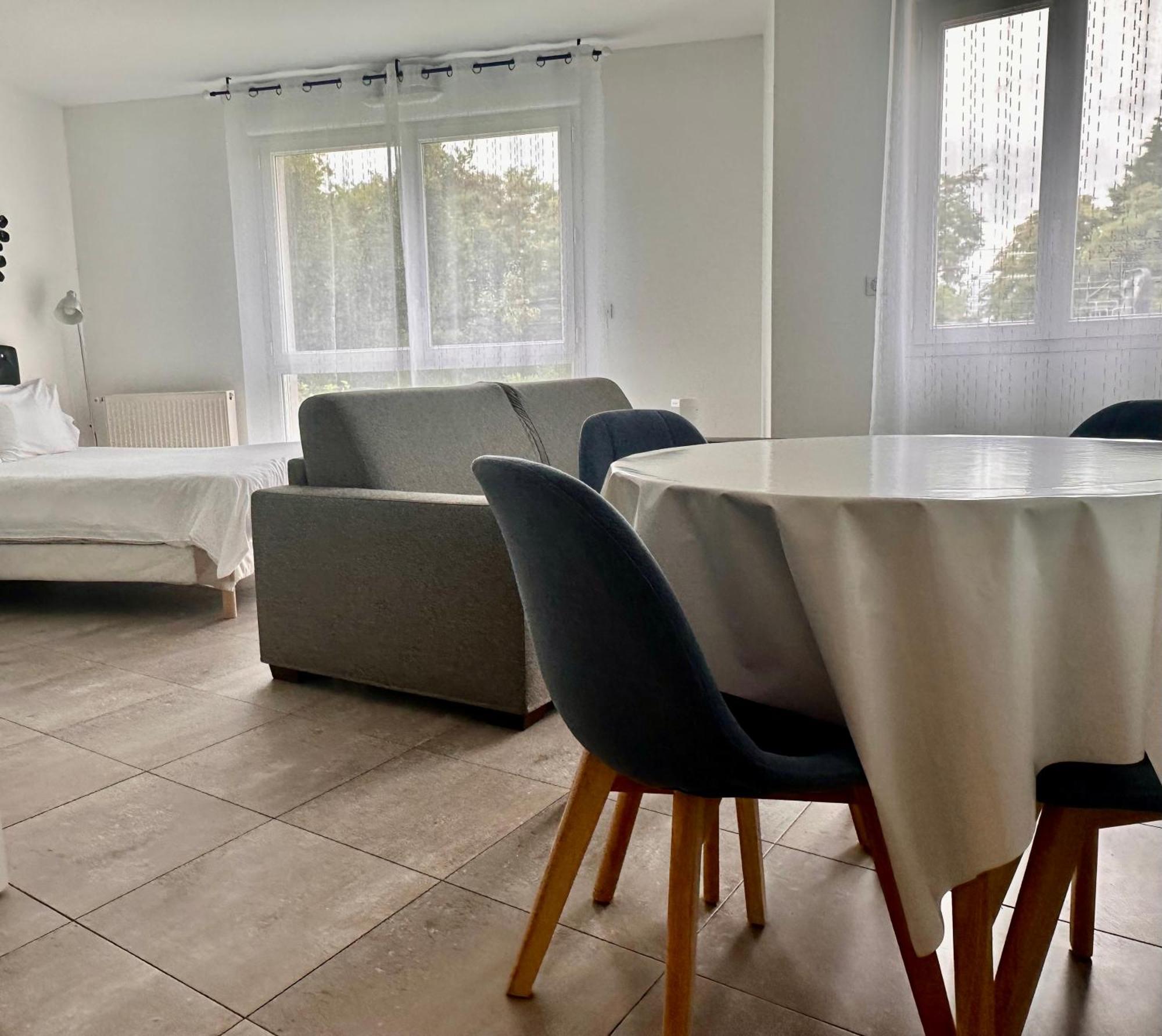 Residence 4T - 33 Avenue Gaston Chauvin Aulnay-sous-Bois Kültér fotó